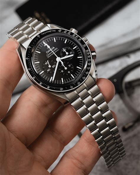 omega speedmaster sapphire sandwich review